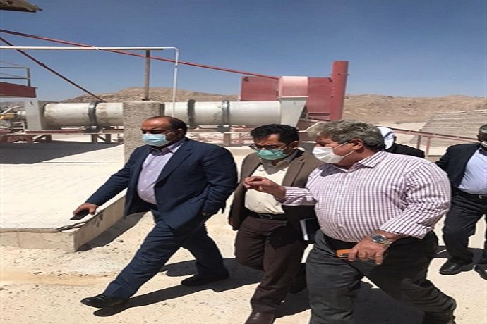 بازدید سرپرست مرکز تحقیقات راه، مسکن و شهرسازی از کارخانه تولید آسفالت دارای گواهینامه فني مرکز